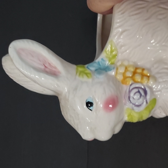 Vtg. Ceramic Easter Bunny Planter - Picture 6 of 6